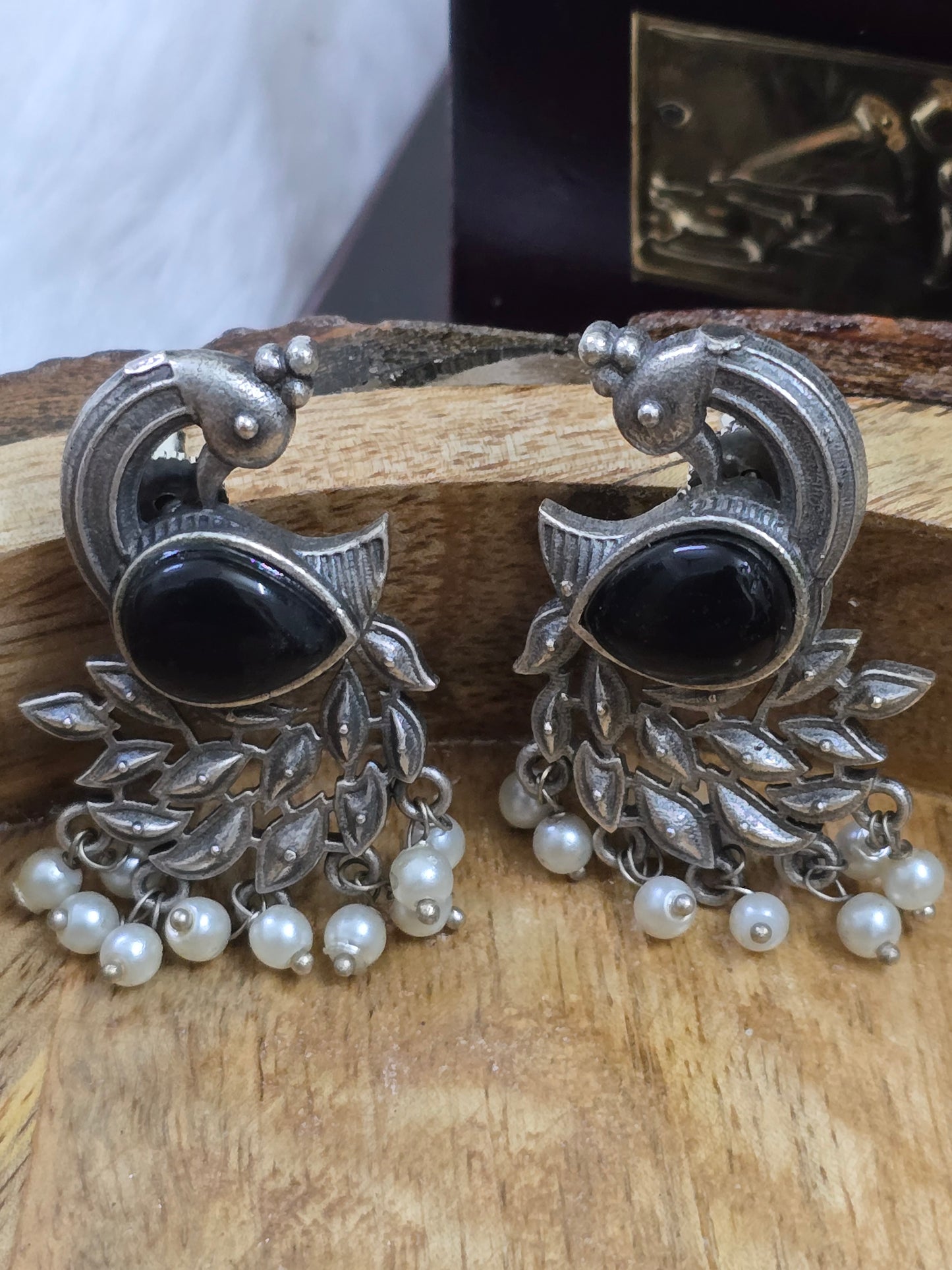 Earrings - black pearl peacock
