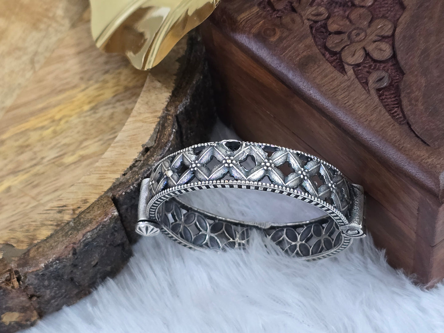Kada - zaveri