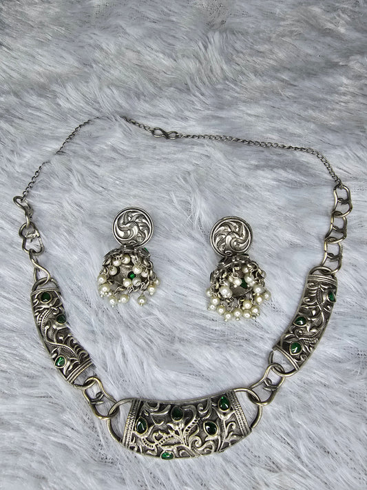 Heritage bloom necklace