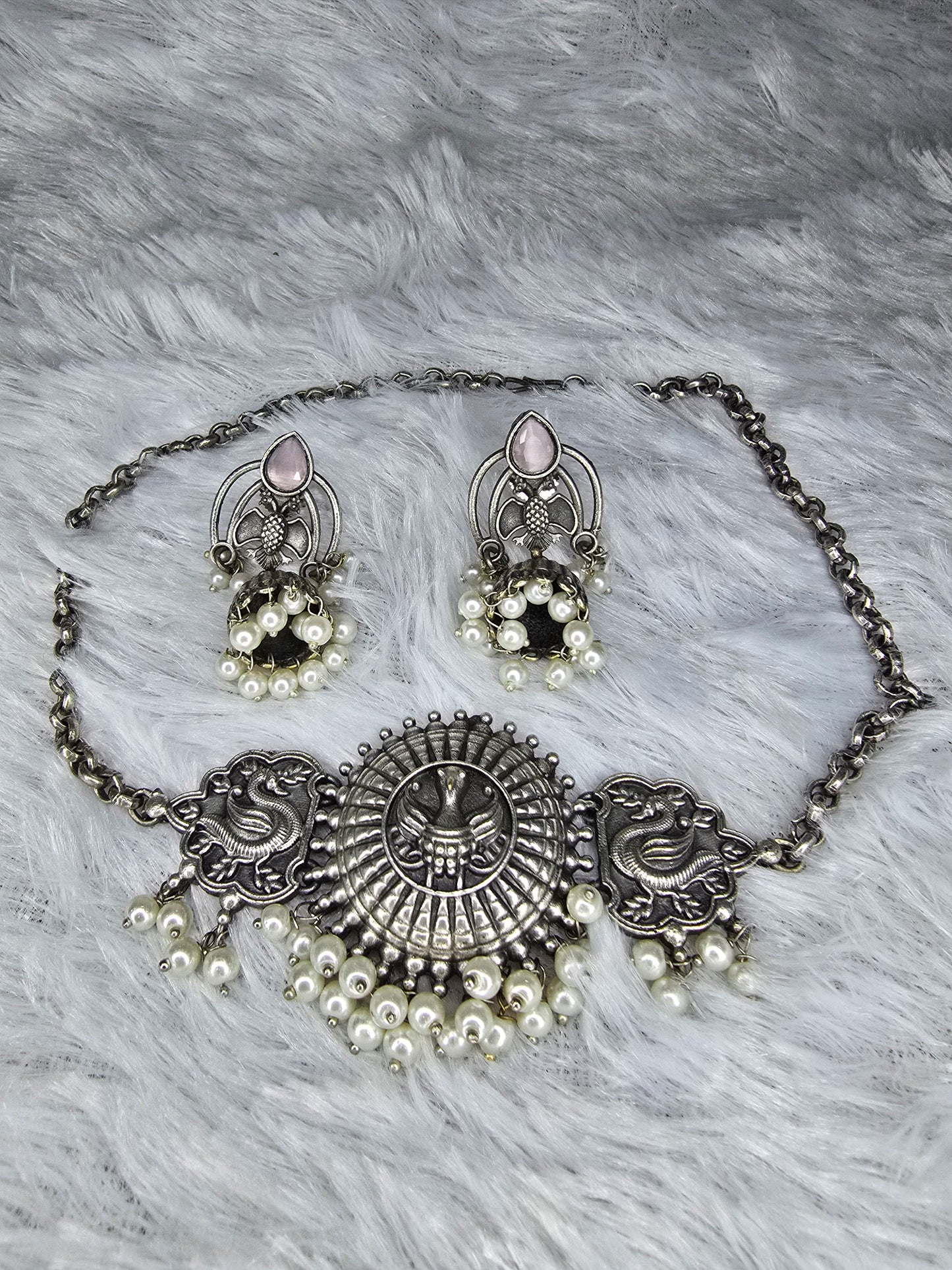 Pearl necklace