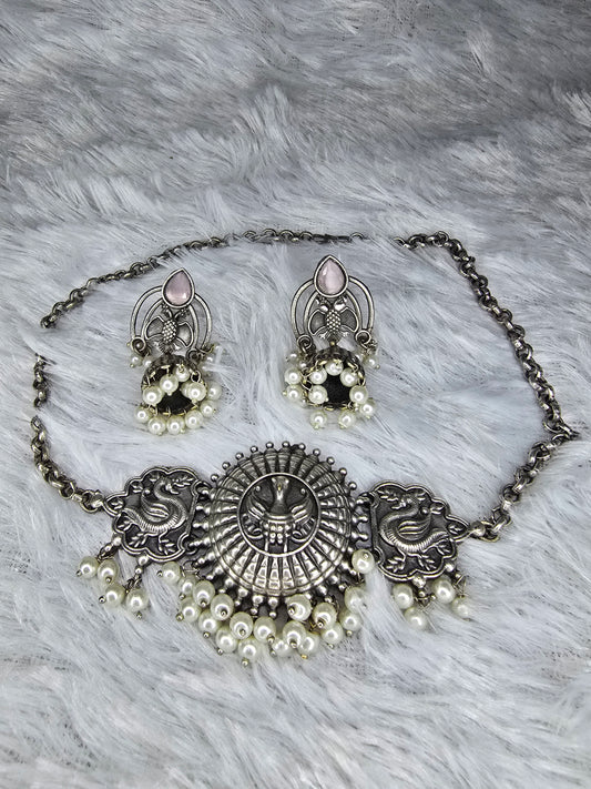 Pearl necklace