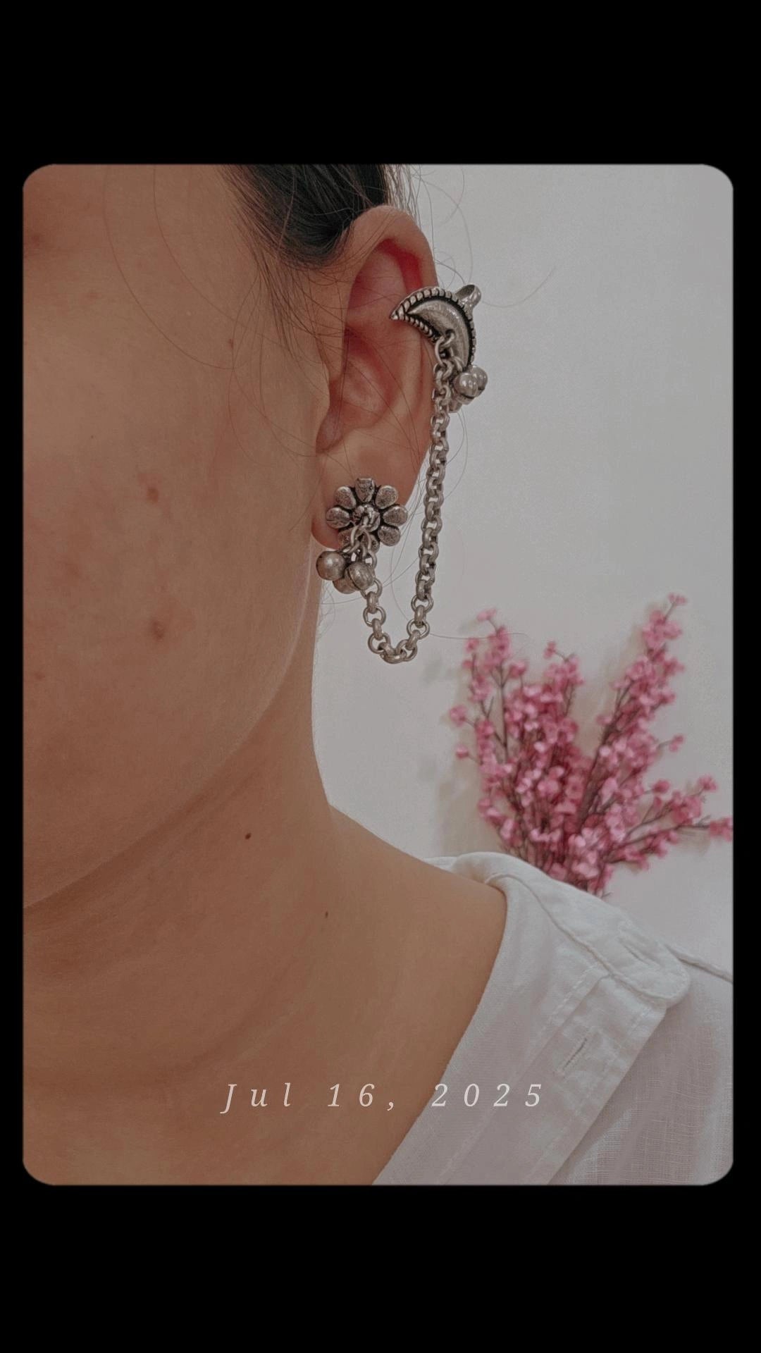 Dangling Flower Earcuffs